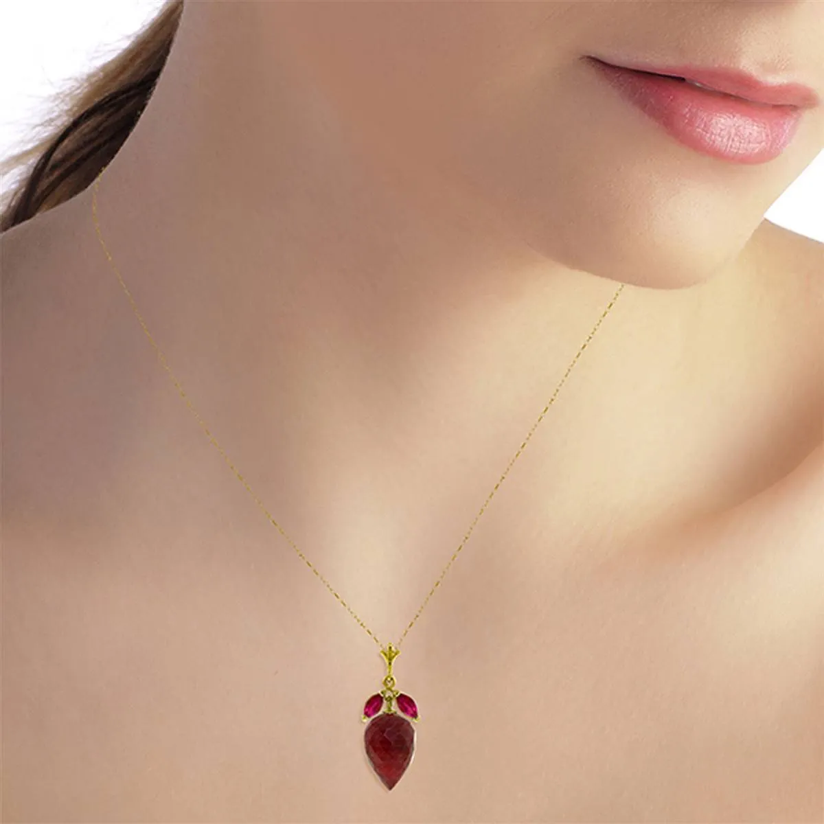13.5 Carat 14K Solid Yellow Gold The Sky Is Red Ruby Necklace