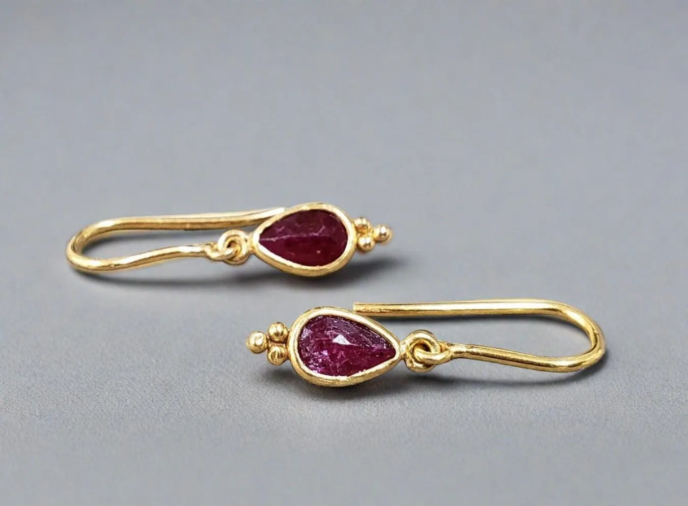 18k Gold Natural Ruby Dangle Earrings
