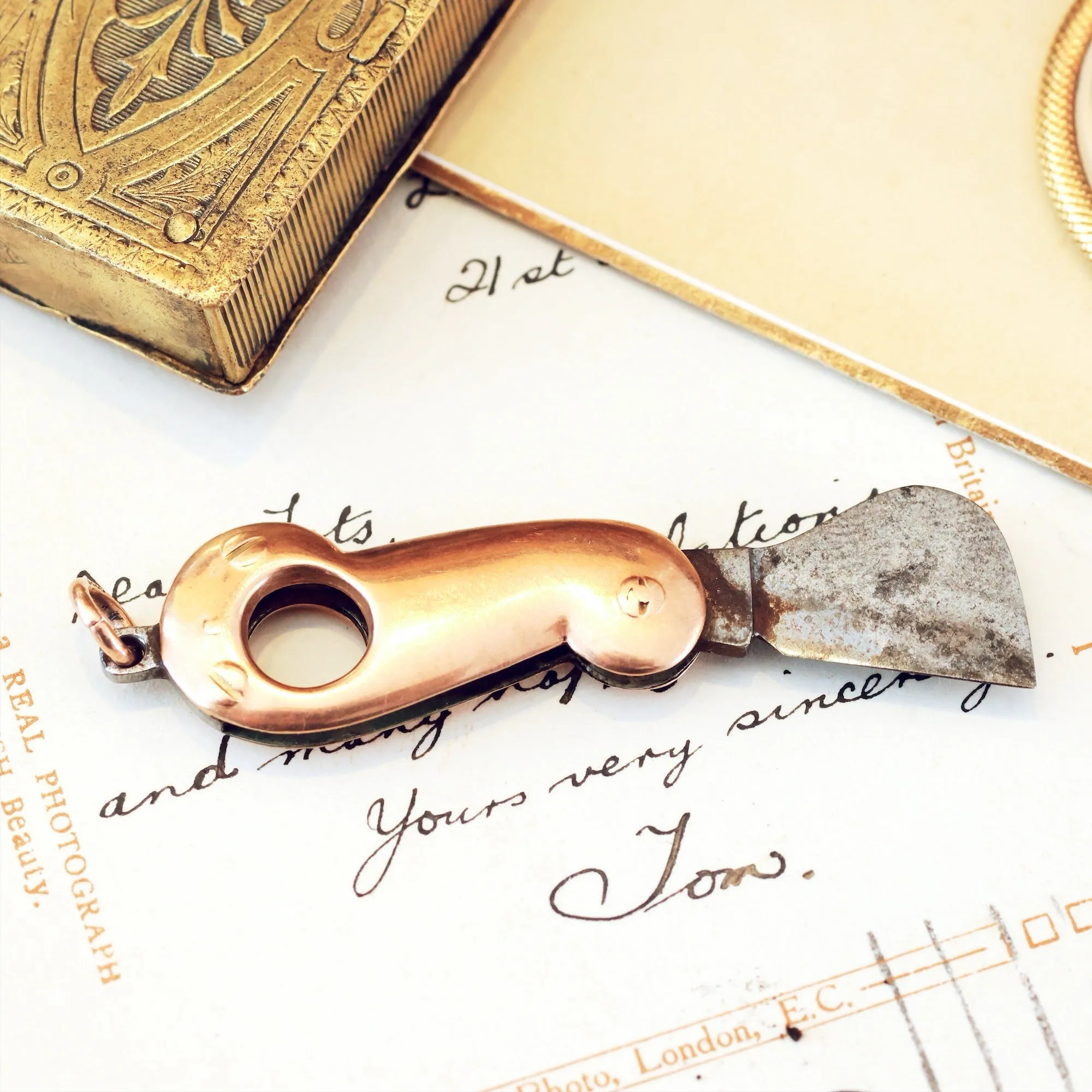 Antique Date 1902 9ct Gold Cigar Cutter