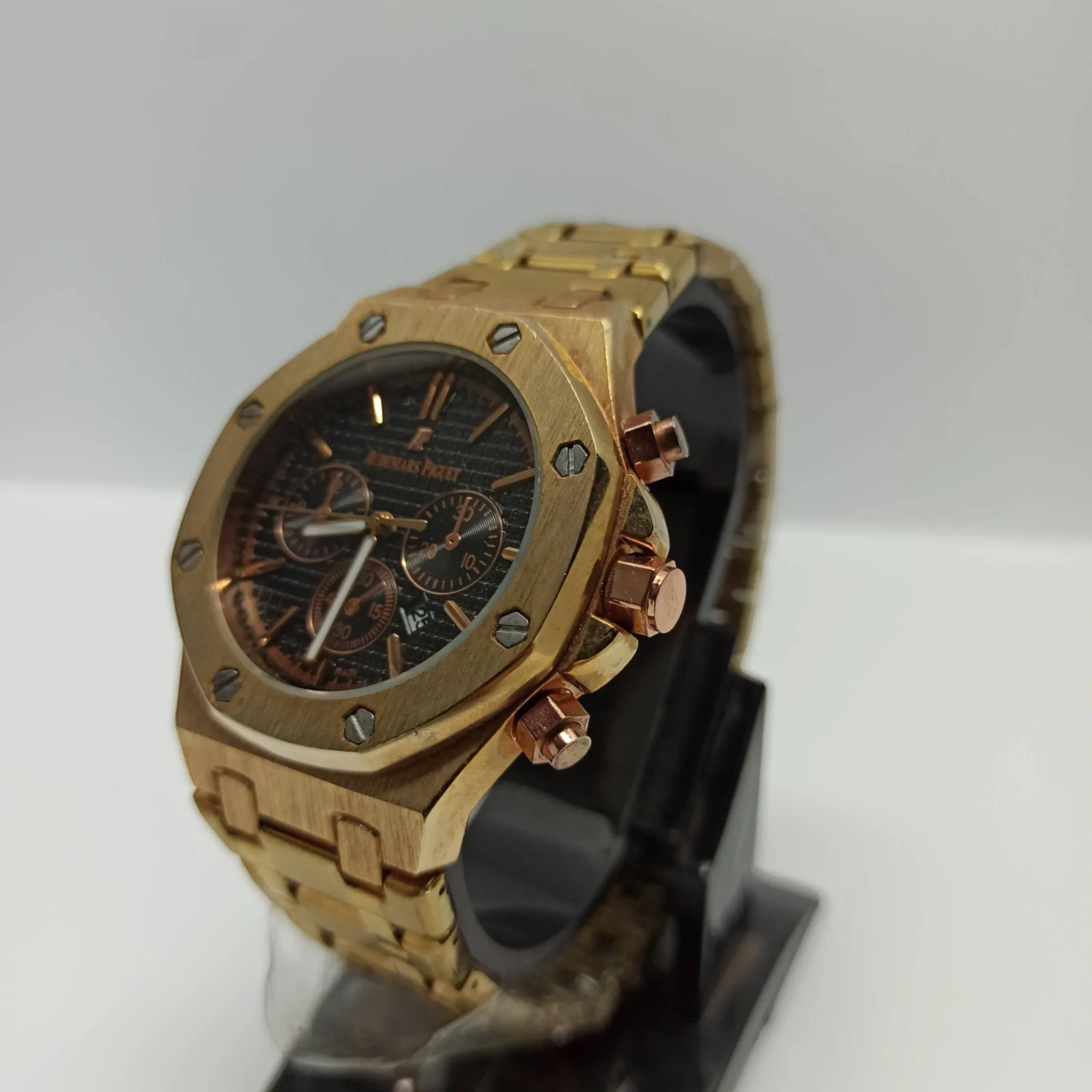 AUDEMARS PIGUET (AP) - GOLDEN/BLACK - GOOD QUALITY - ONLY DATE WORKING - MEN'S WATCH