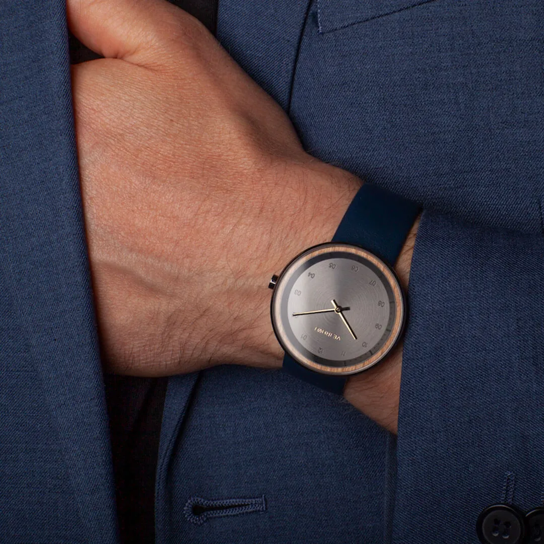 BLACK & GOLD | midnight blue