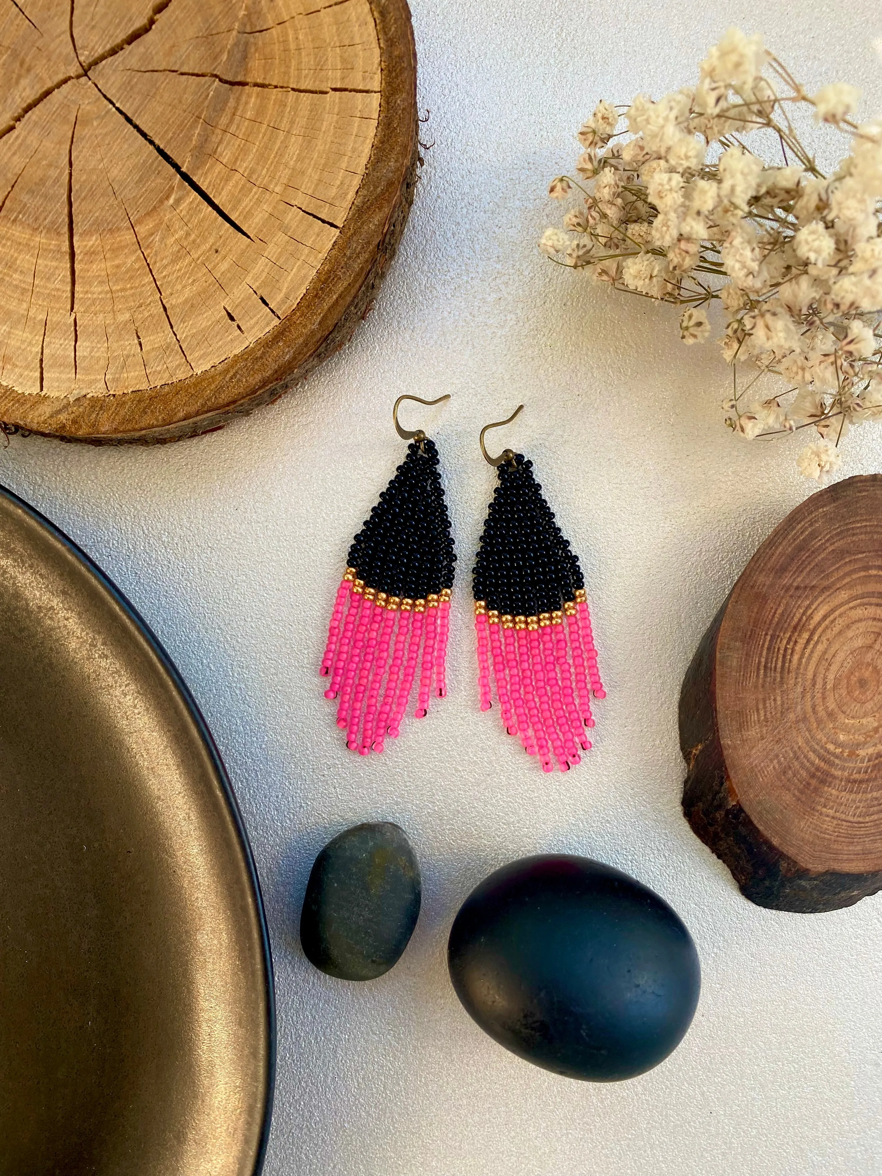 Black Gold Pink Seed Bead Fringe Earrings, Handmade Chandelier Earrings, Aesthetic earrings, Fuchsia Earring, Dangle Statement Earring Boho