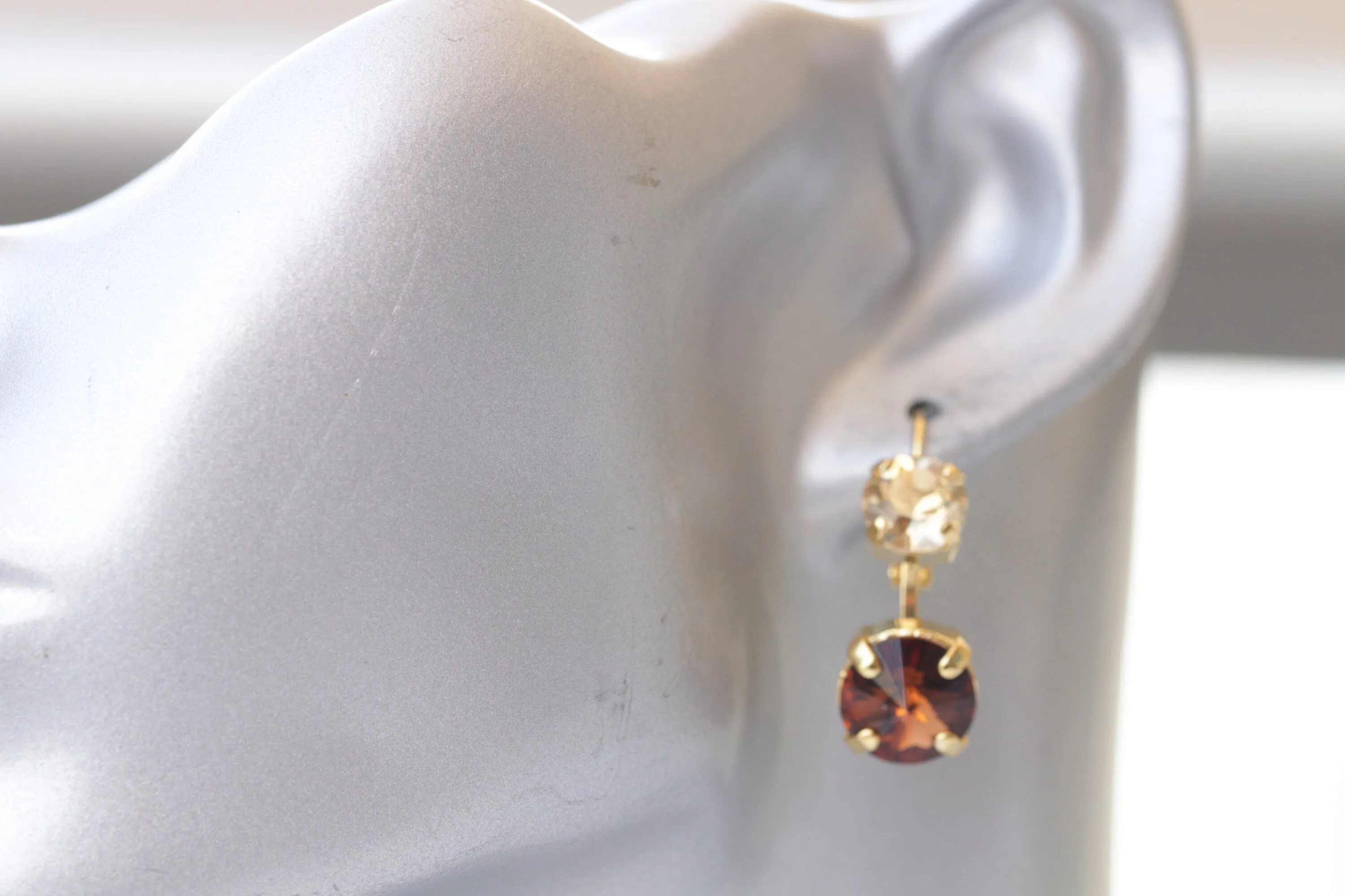 BROWN CHAMPAGNE EARRINGS