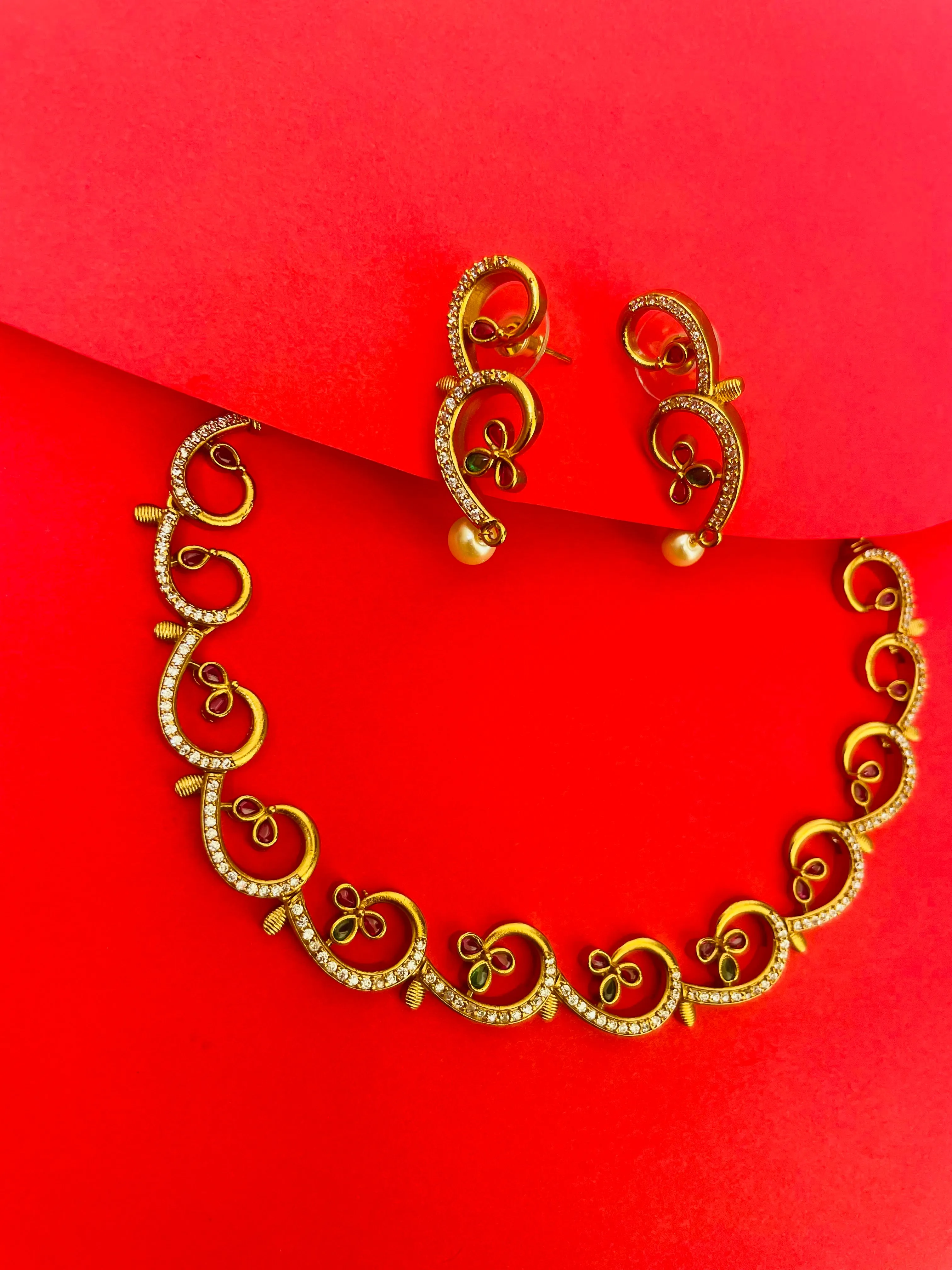 ESHA EMERALD NECKLACE
