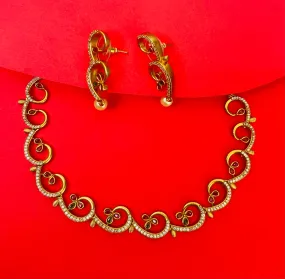ESHA EMERALD NECKLACE