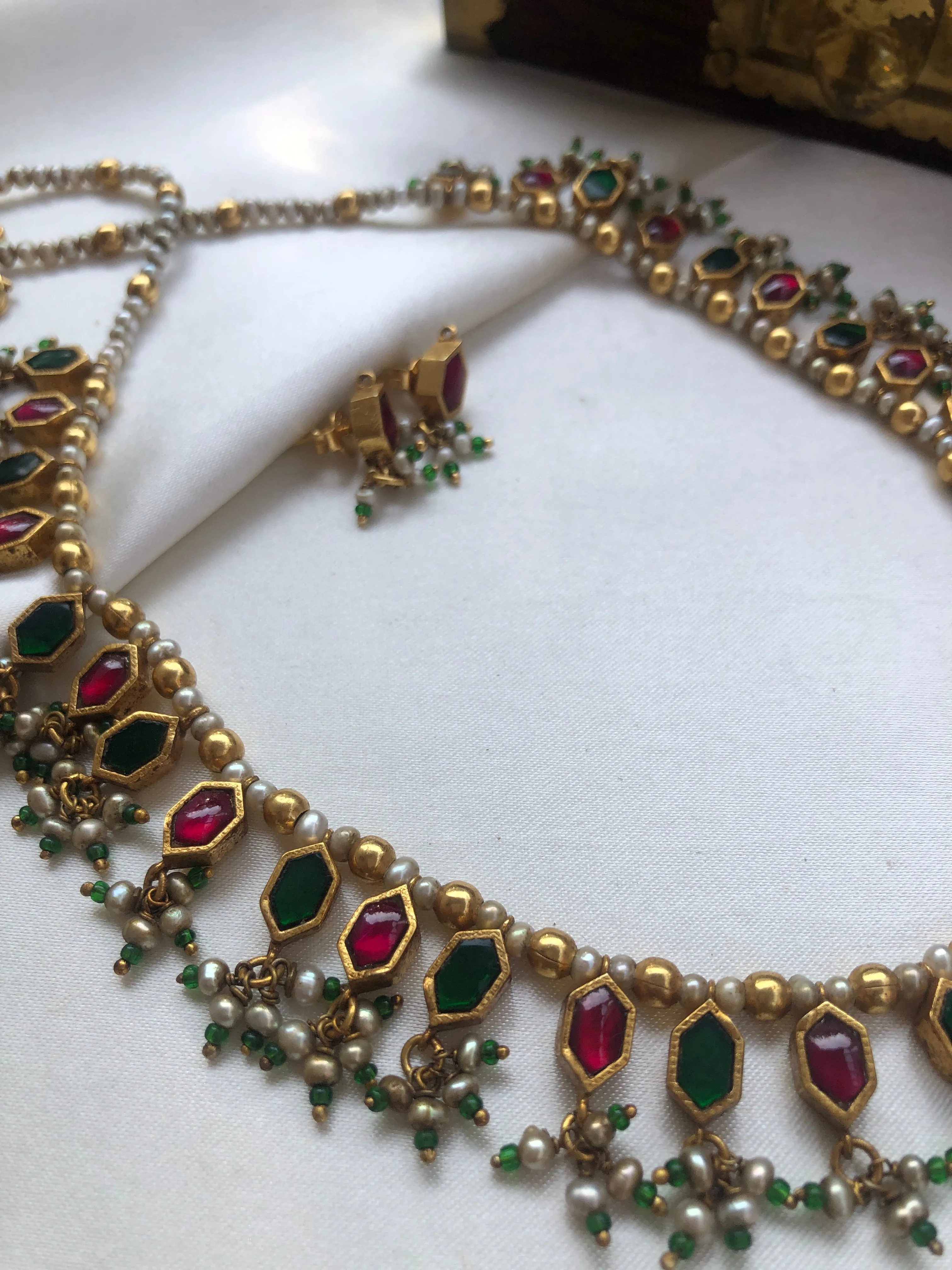 Green & ruby kundan with pearls, SET
