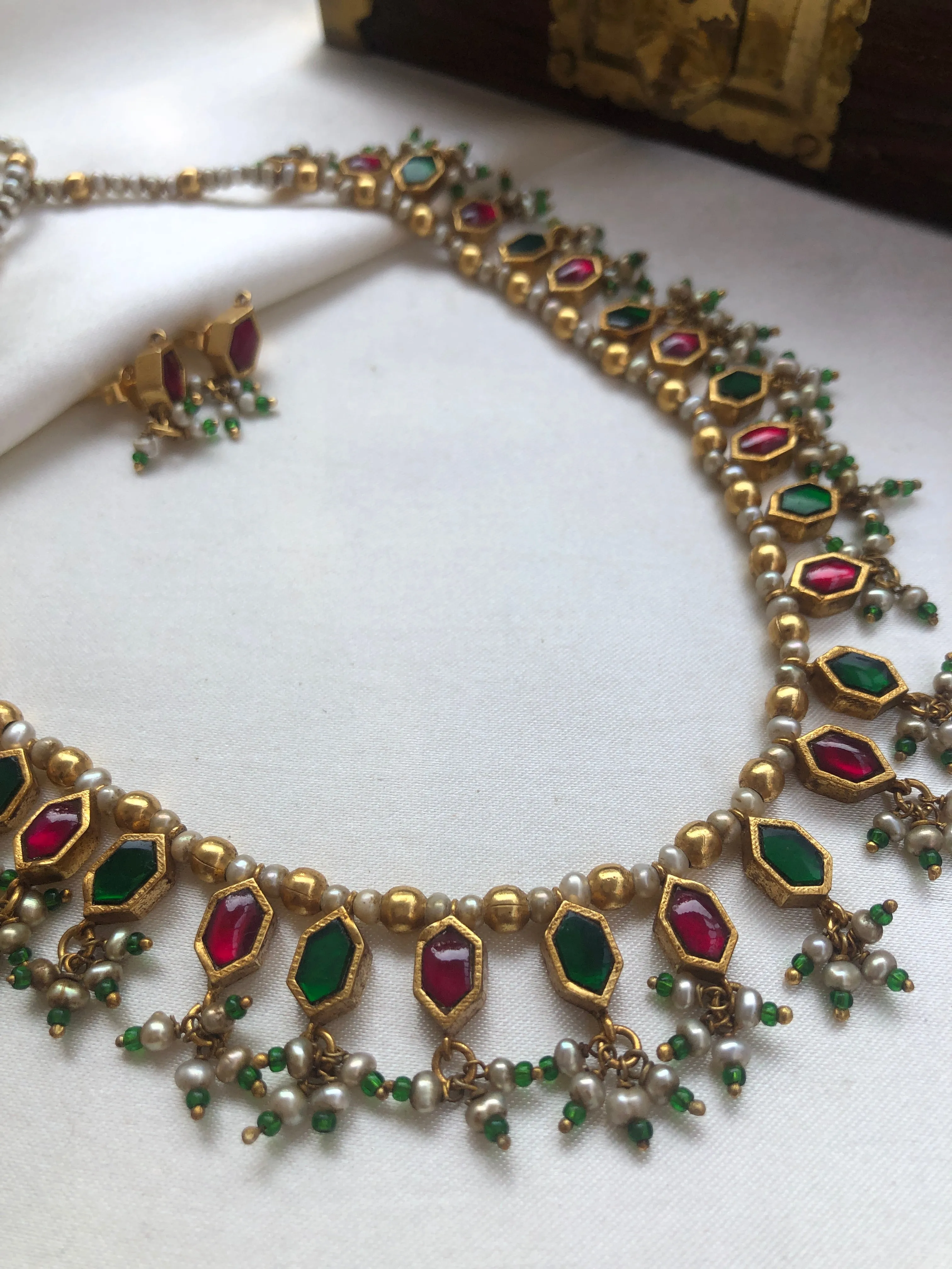 Green & ruby kundan with pearls, SET