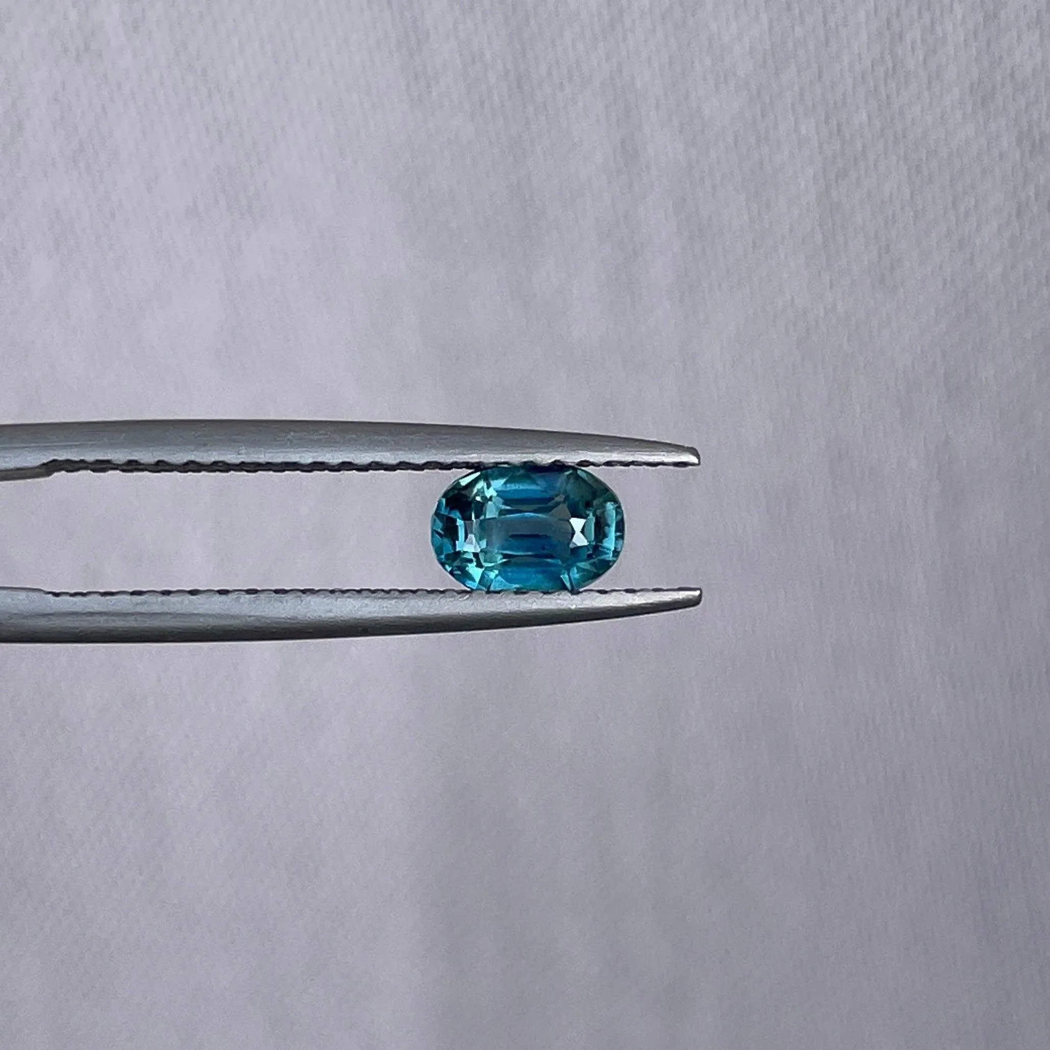 Loose sapphire heated certified blue green oval shape cut natural 0.73 ct