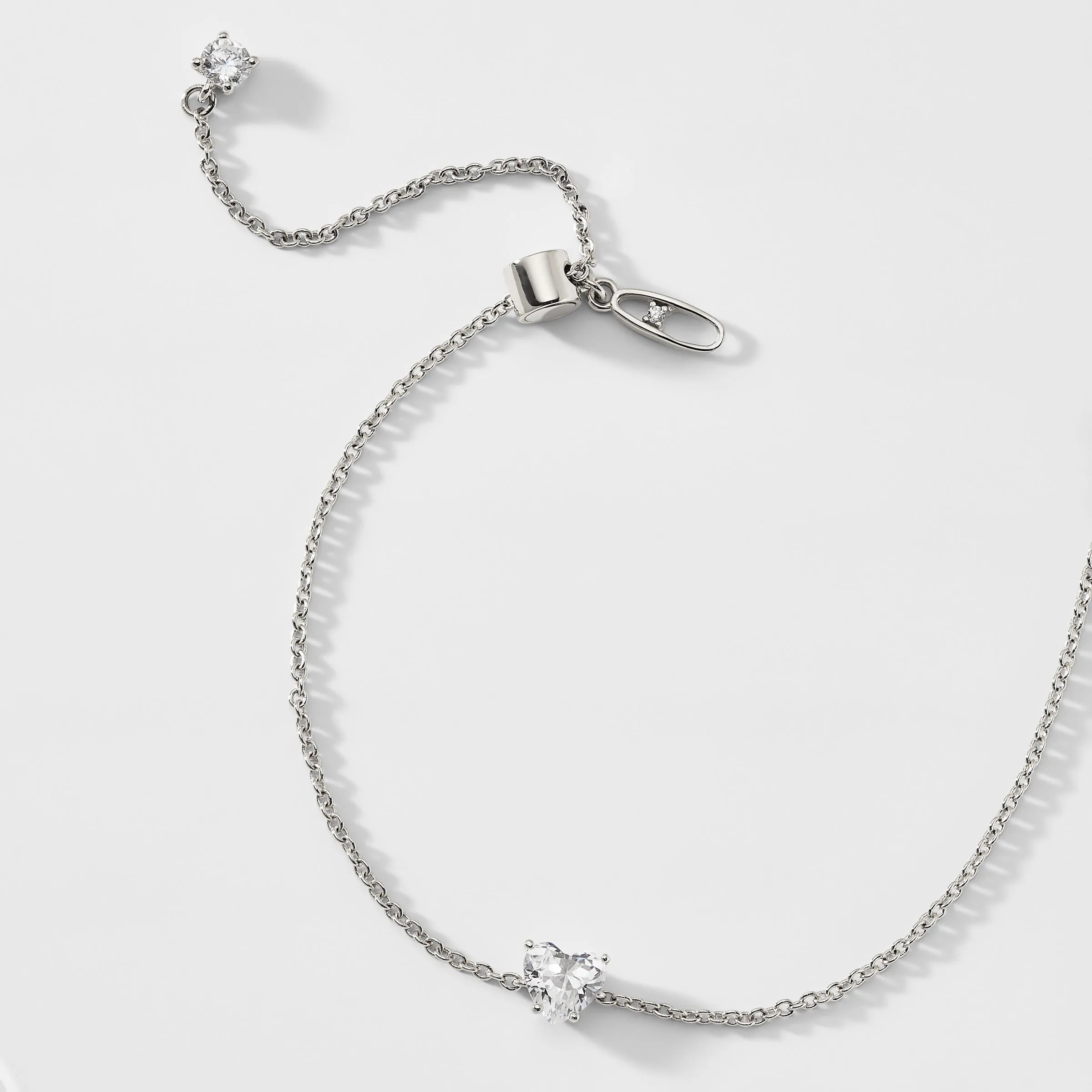 MODERN LOVE SMALL HEART LINE BRACELET