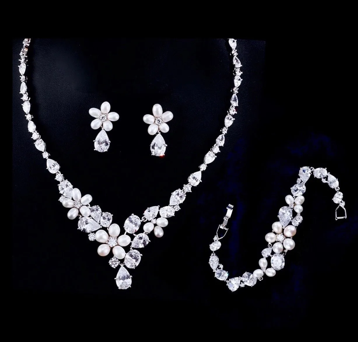 "Eloise" - Freshwater Pearl and Cubic Zirconia Bridal Bracelet - Available in Rose Gold and Silver