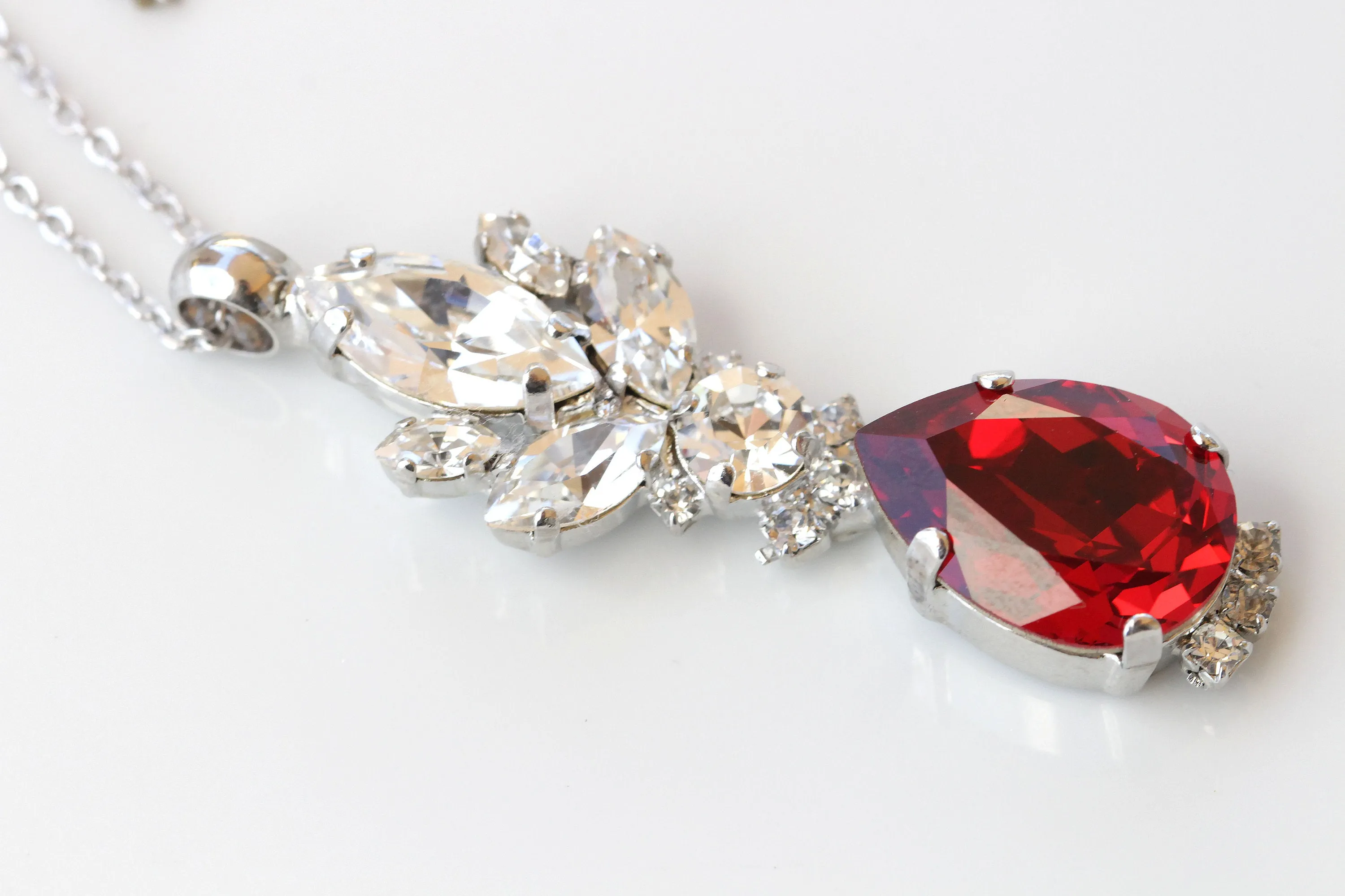RED LONG EARRINGS