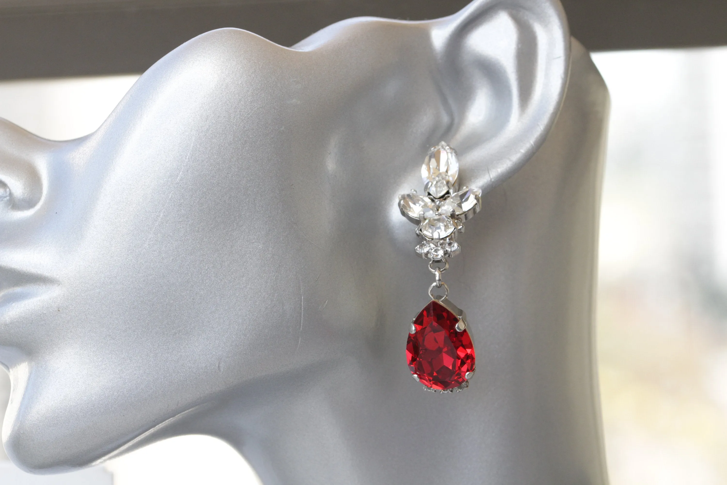RED LONG EARRINGS