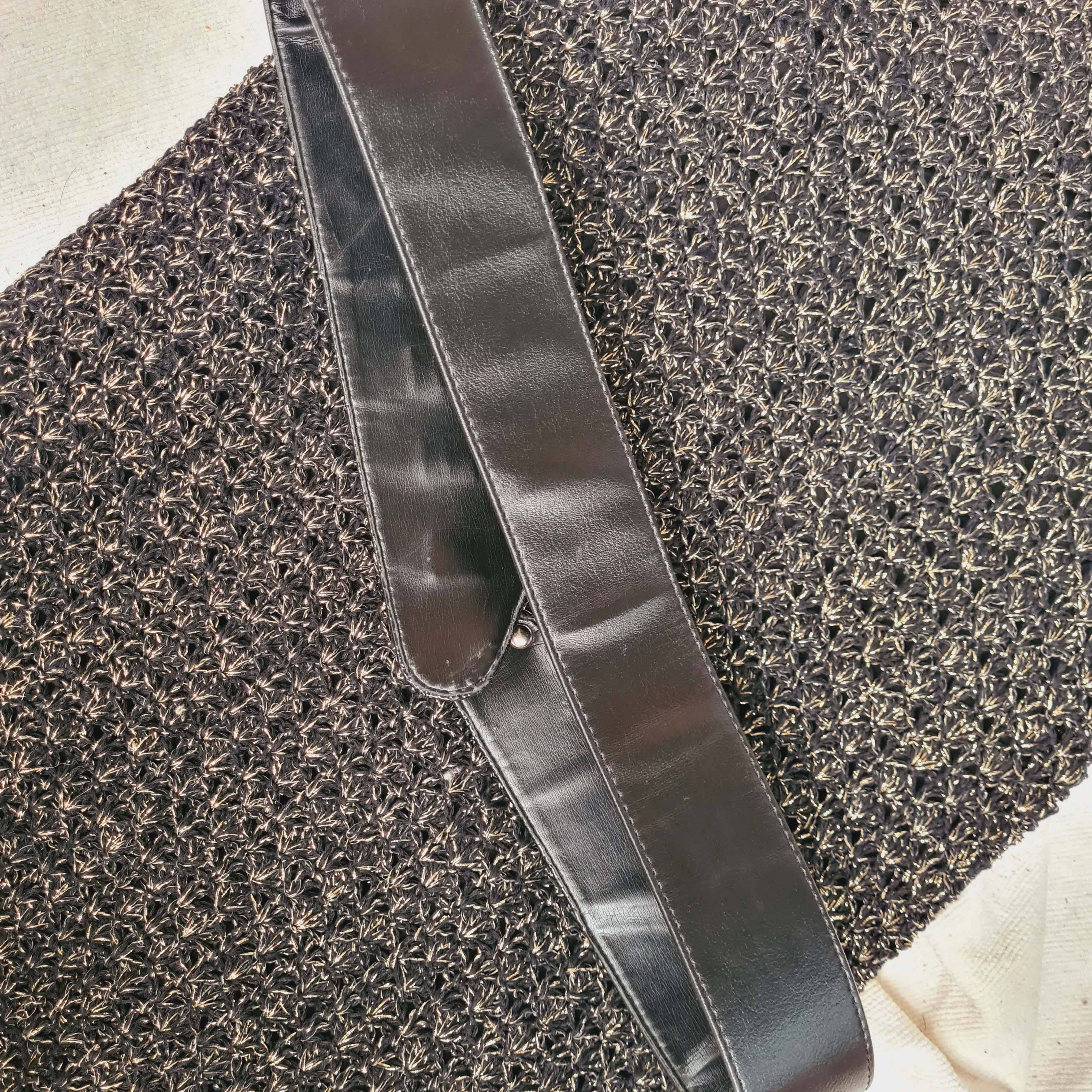 Vintage 80s belt with gold buckle
