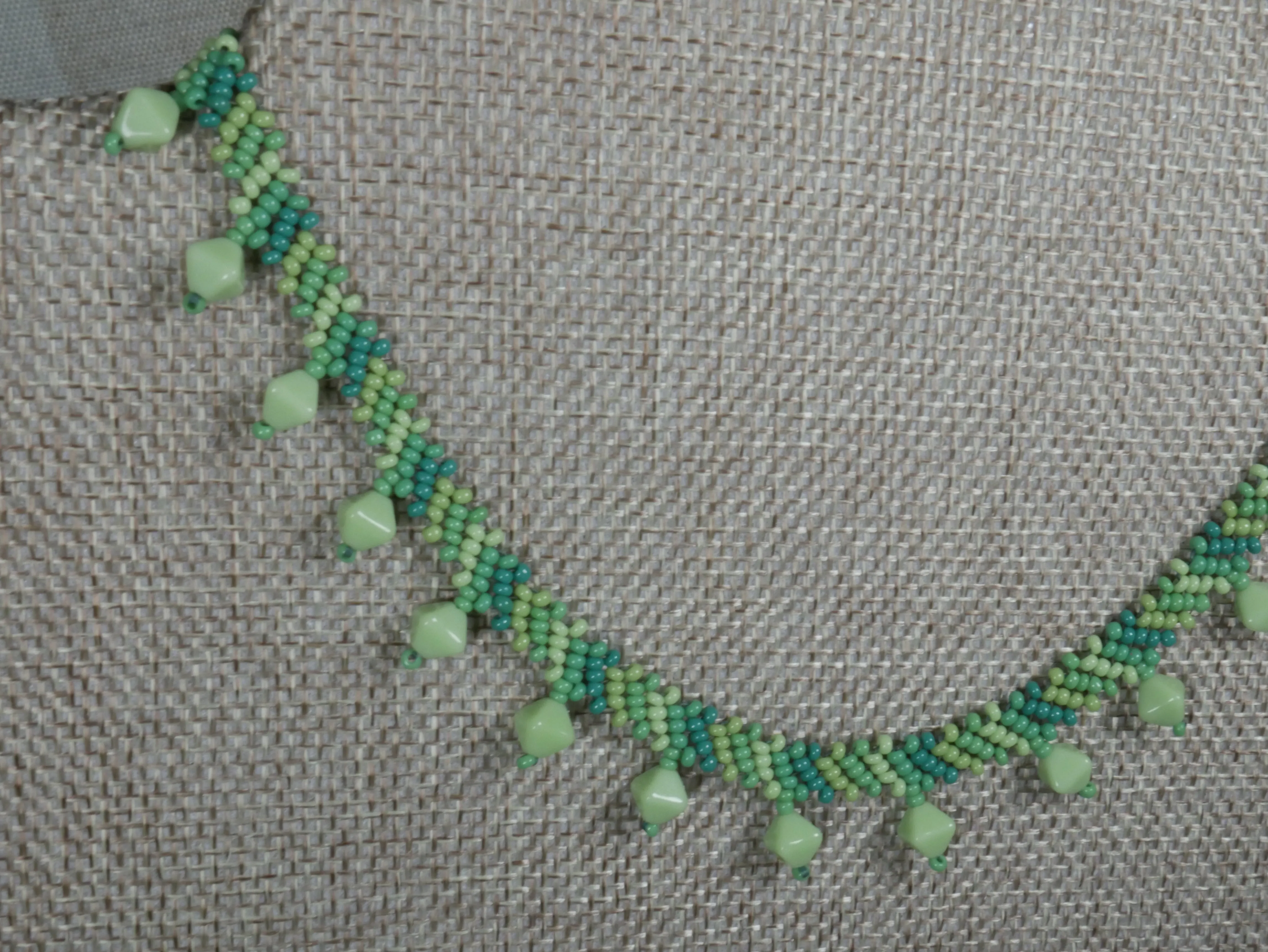 Woven Beaded Green Choker with Diamond Shaped Accents