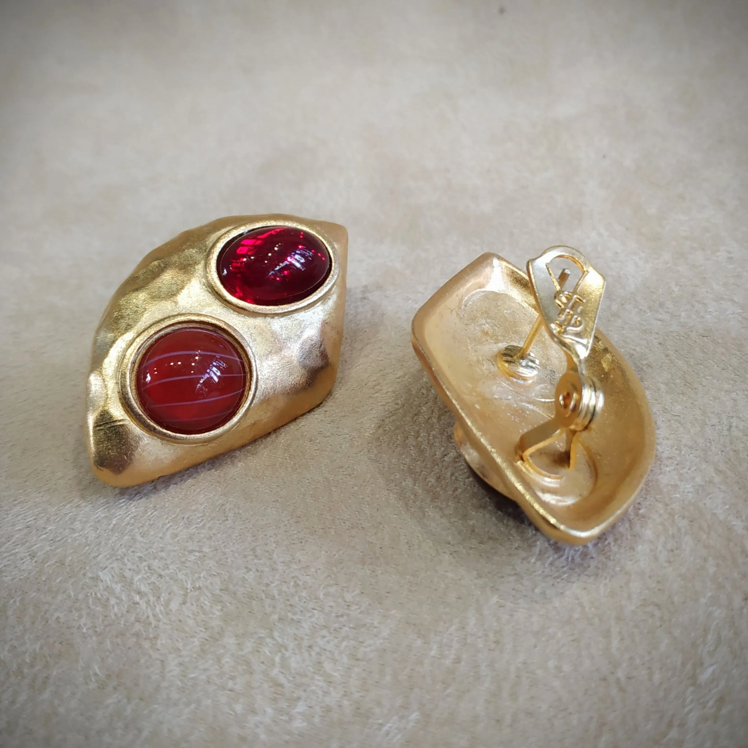 Yves Saint Laurent  Earrings Red  Gold Pierced earrings